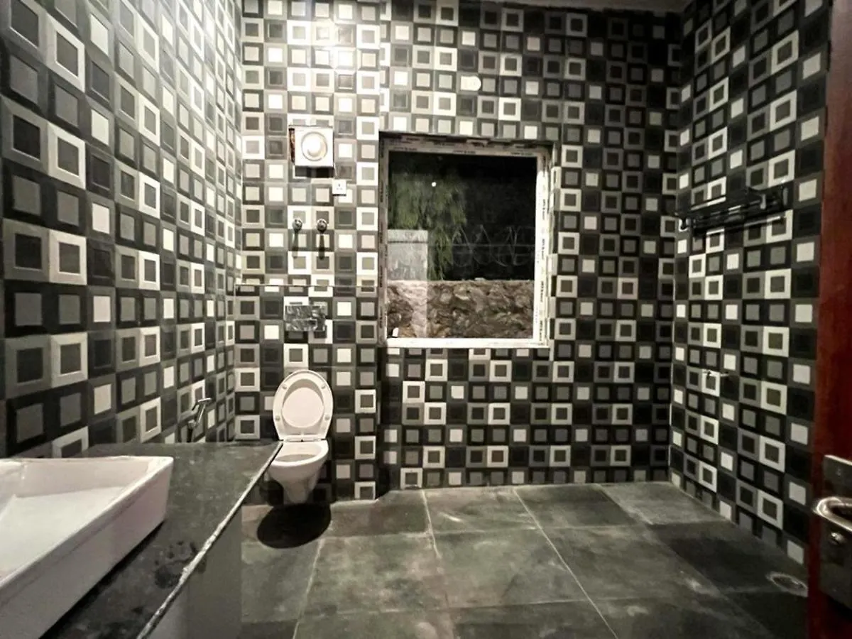 Villa Entrie 2 Acre Farmhouse With Pool, 2 Rooms & Jacuzzi In Both Rooms Gurgaon India